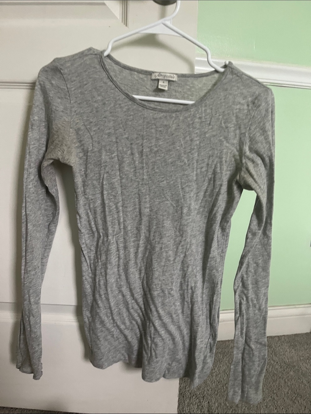 Aeropostale Gray Long Sleeve Crewneck Tee